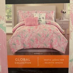 Pink and Green Reversible Twin Comforter Set 4 Piece with Fur Pillow